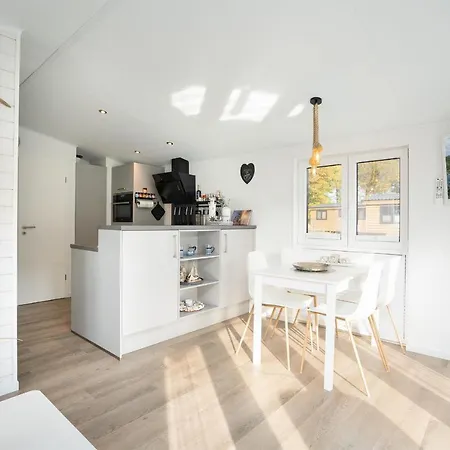 Ostseecamp Luebecker Bucht Haus Ankerplatz